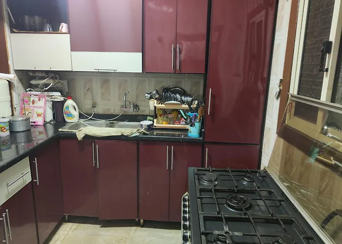 64أ شارع الرشيد متفرع من شارع وادي النيل بجوار أسماك وادي النيل العجوزه المهندسين دور4 شقه شمال الاسنسير